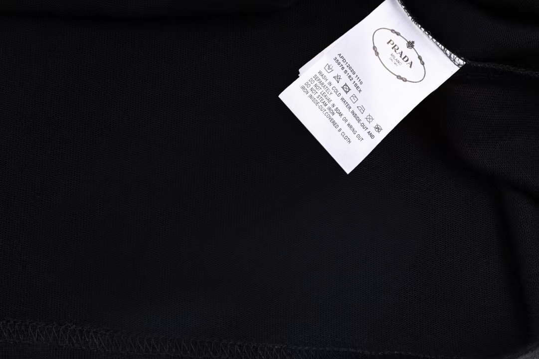 Prada Unisex Sweatshirt Size S-XL