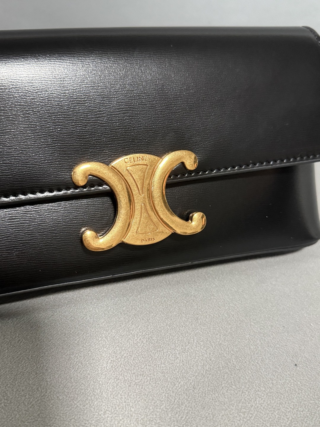 Celine 25ss Lulu Women Shoulder Bags Size 24*11.5*8cm