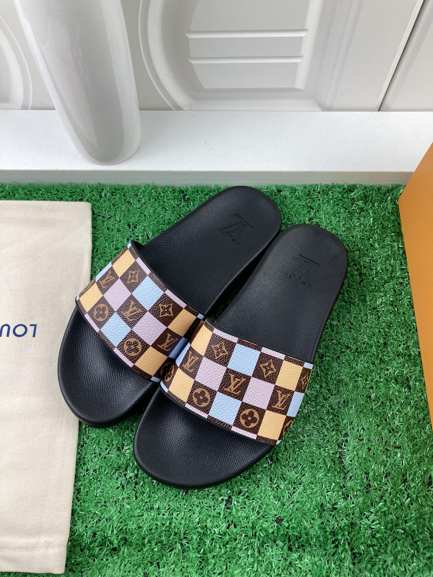 Louis Vuitton 2024ss Candy Series Slippers Size 36-45