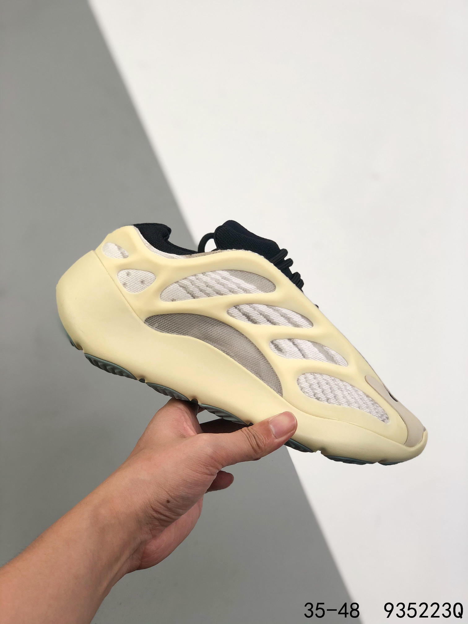 Yeezy 700 V3 Mens/Women's Sneakers Shoes 35 - 48