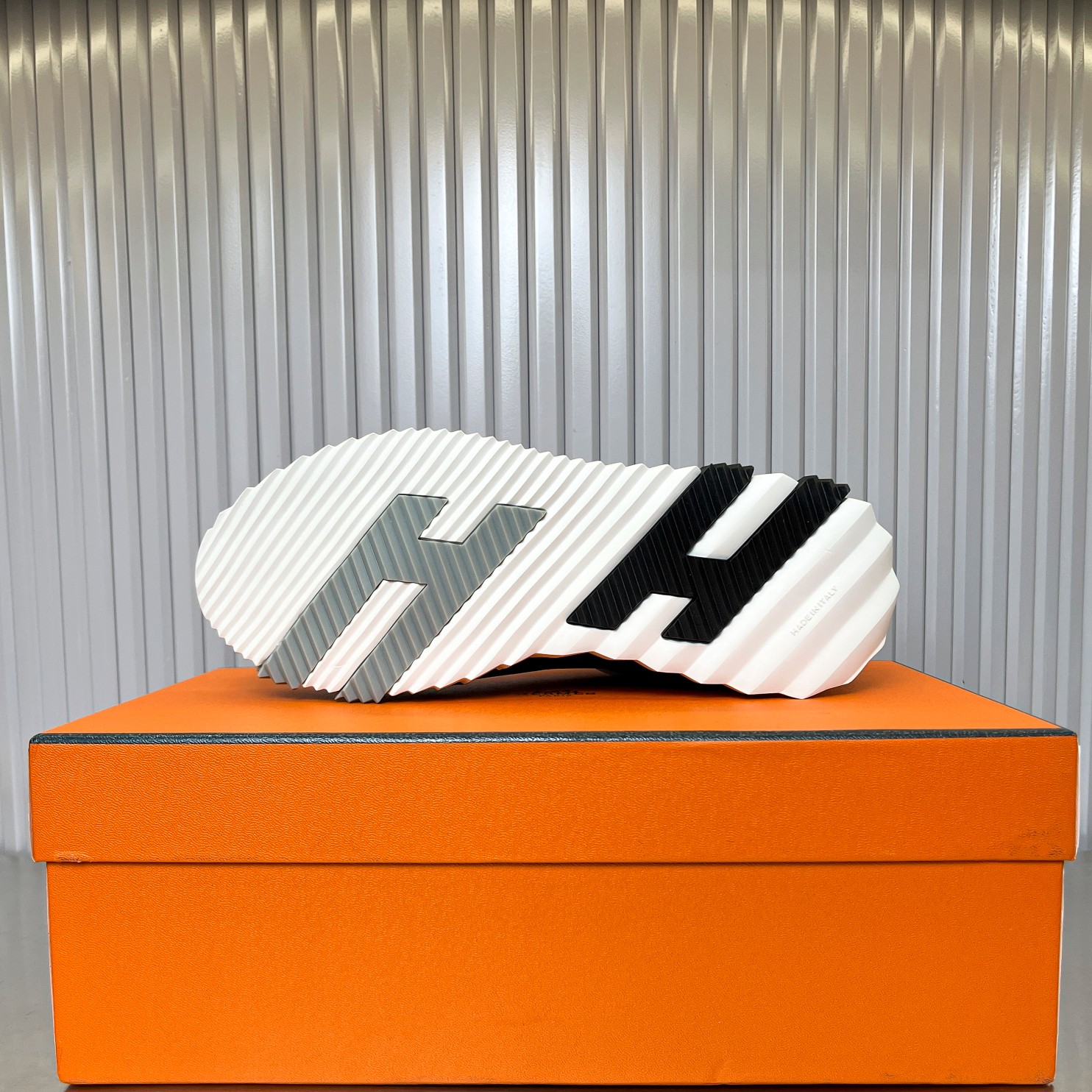 Hermes Bouncing Sneaker Size 36-46