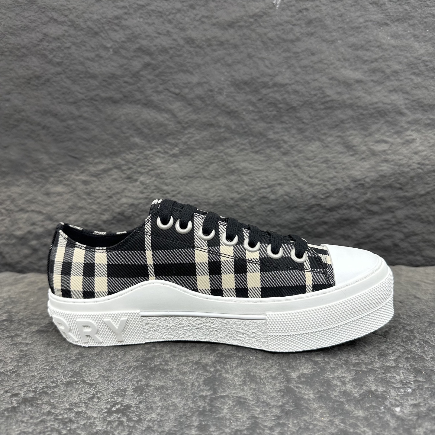 Burberry Sneaker Size 36-45