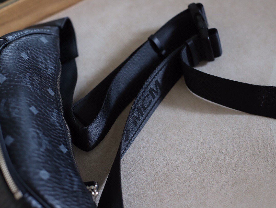 MCM Women Shoulder Bags 33*7*11cm