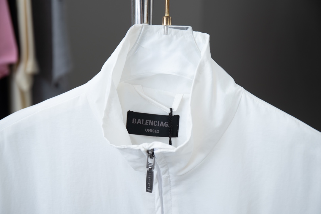 Balenciaga Waterproof jacket Size S-XL