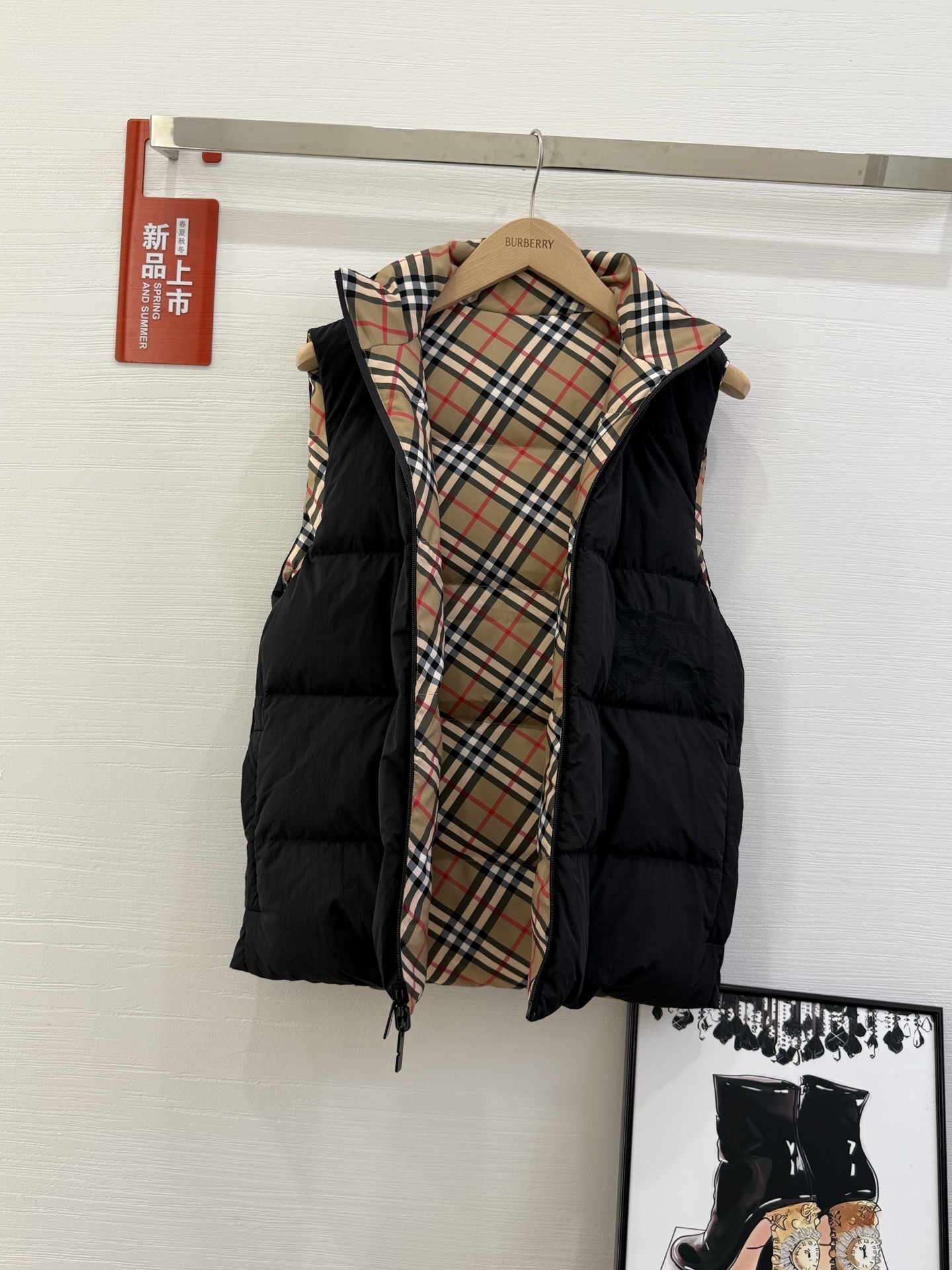 Burberry Unisex Vest Size S-XXL