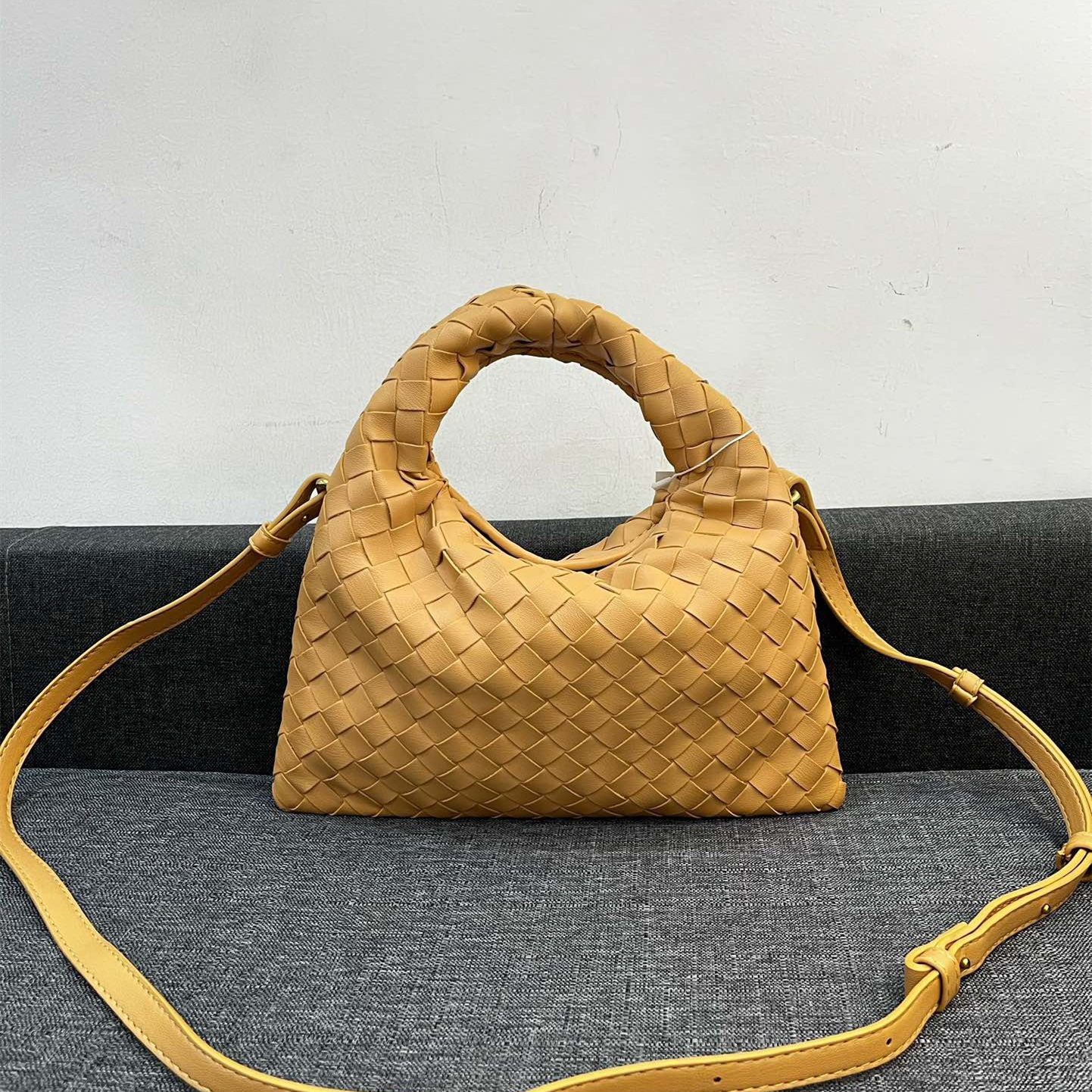 Bottega Veneta HO Women Shoulder Bags 28*17cm