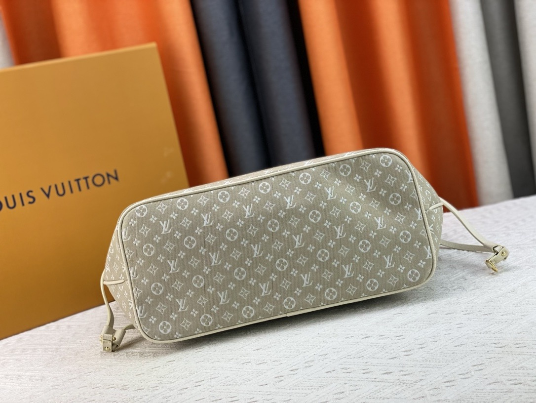 Louis Vuitton Shopping Bags 31*28*14cm