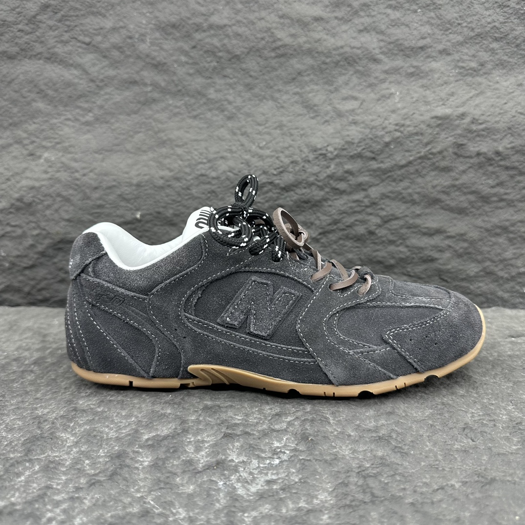 MiuMiu x New Balance Sneaker Size 35-46