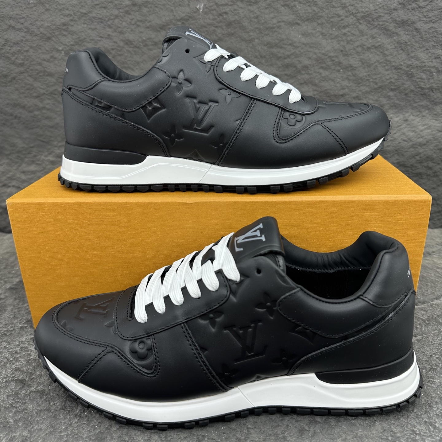 Louis Vuitton Run Away Sneaker For Men Size 39-46