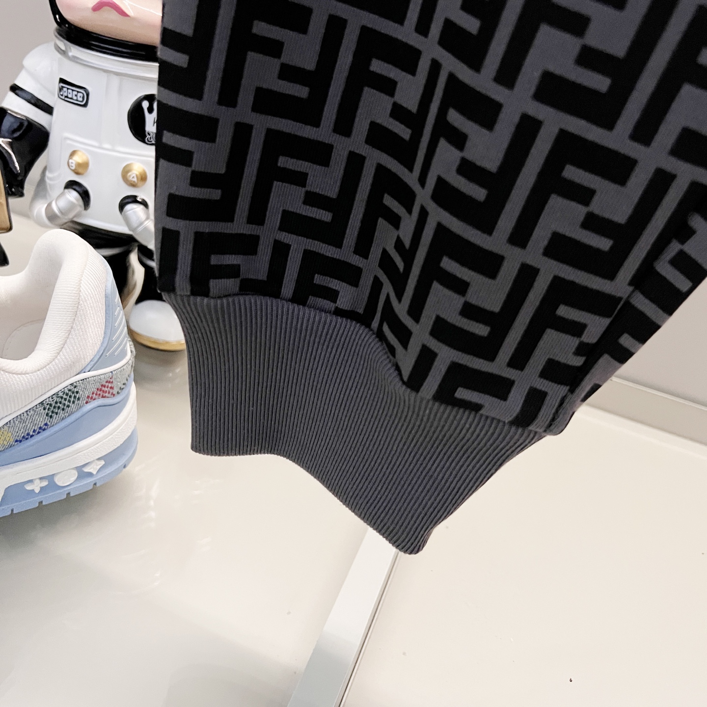 Fendi Unisex Pants Size S-XL