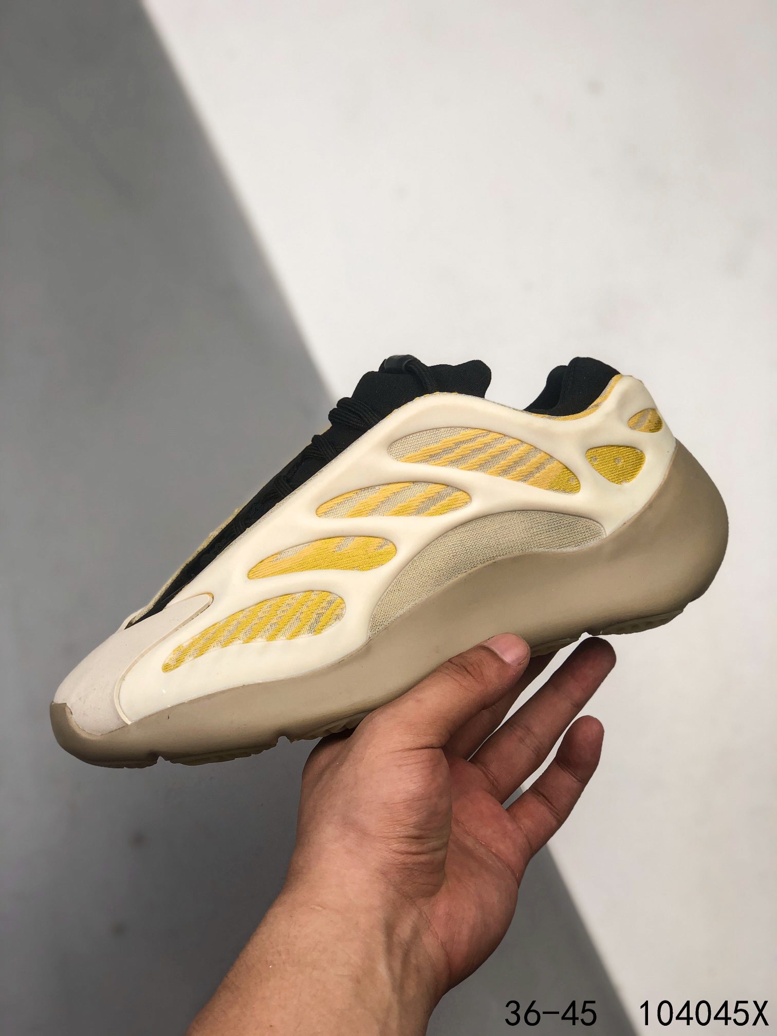 Yeezy 700 V3 Mens/Women's Sneakers Shoes 36 - 45