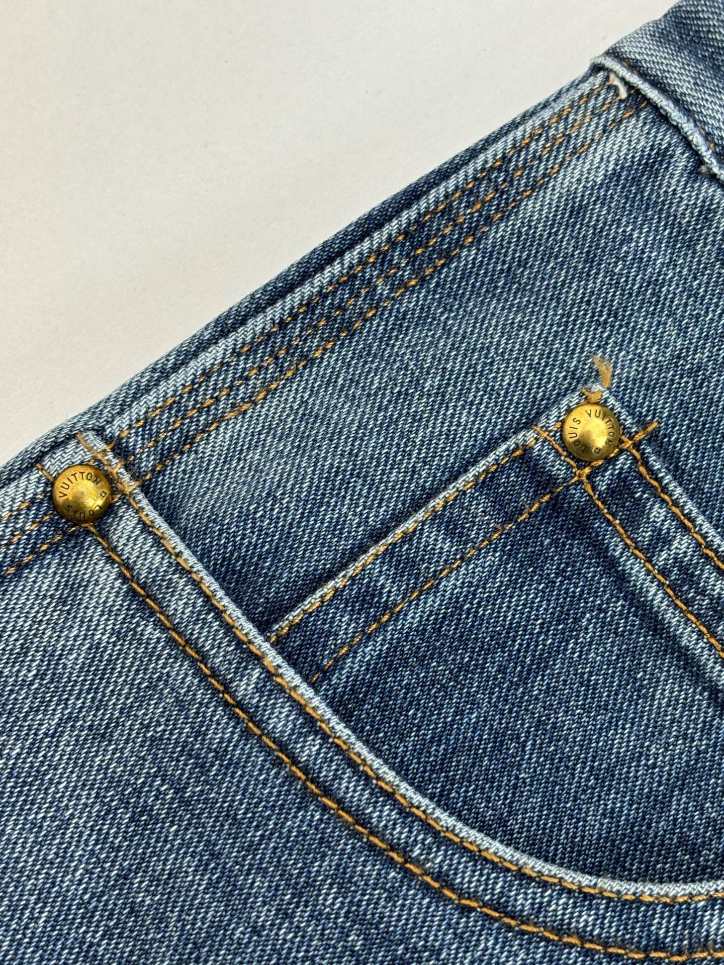 Louis Vuitton Unisex Jeans Size S-XL