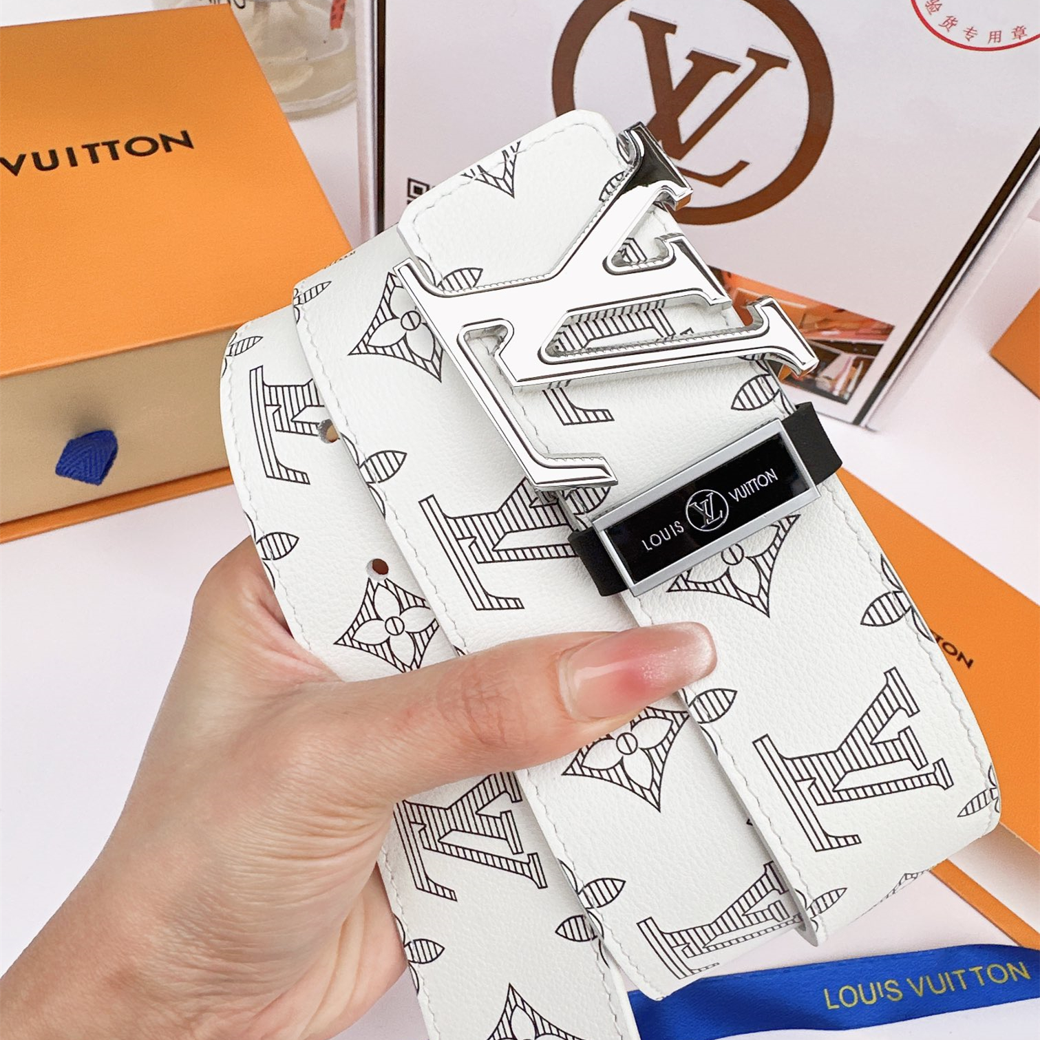 Louis Vuitton Mens Belt Width 3.8cm