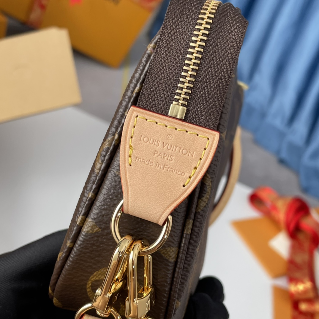 Louis Vuitton M40712 Pochette Accessoires Women Shoulder Bags Size 23.5*13.5*4cm