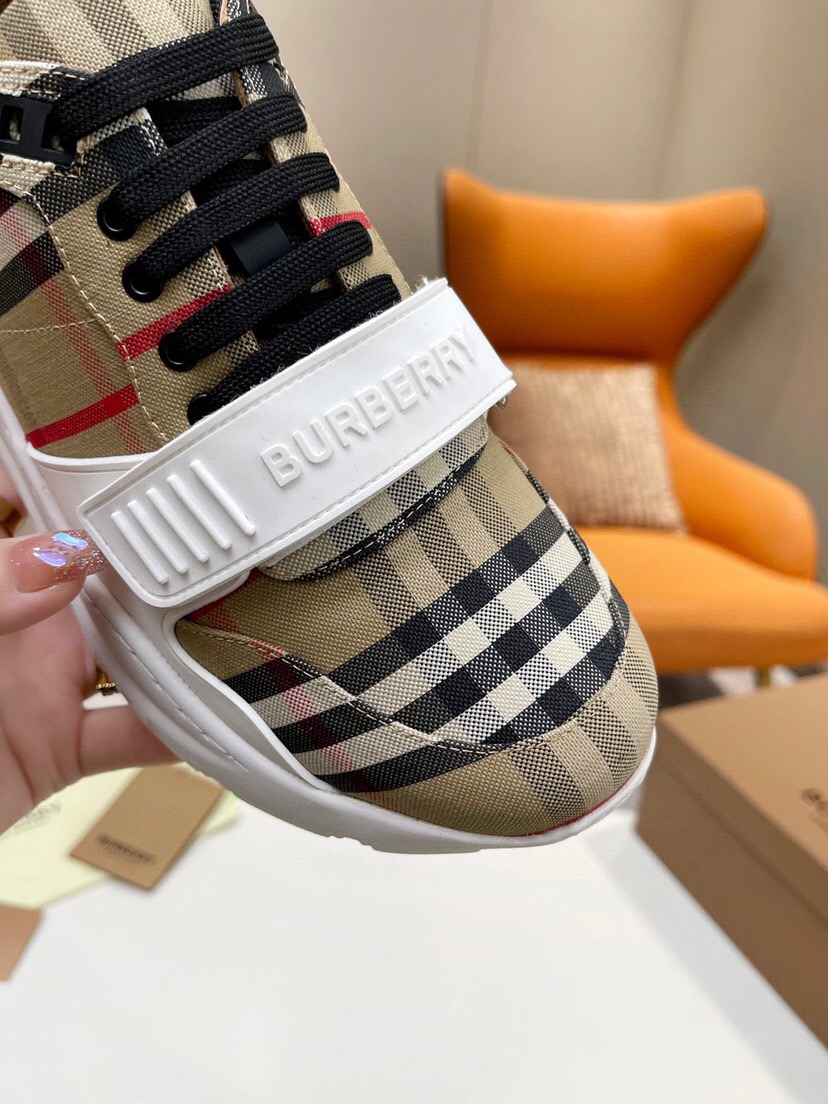 Burberry Sneaker Size 36-46