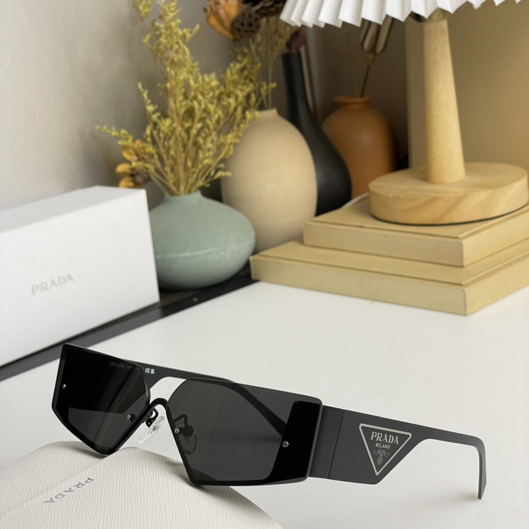 Prada Runway sunglasses SPR59Z