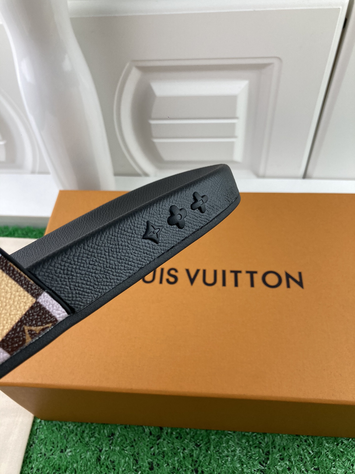 Louis Vuitton 2024ss Candy Series Slippers Size 36-45