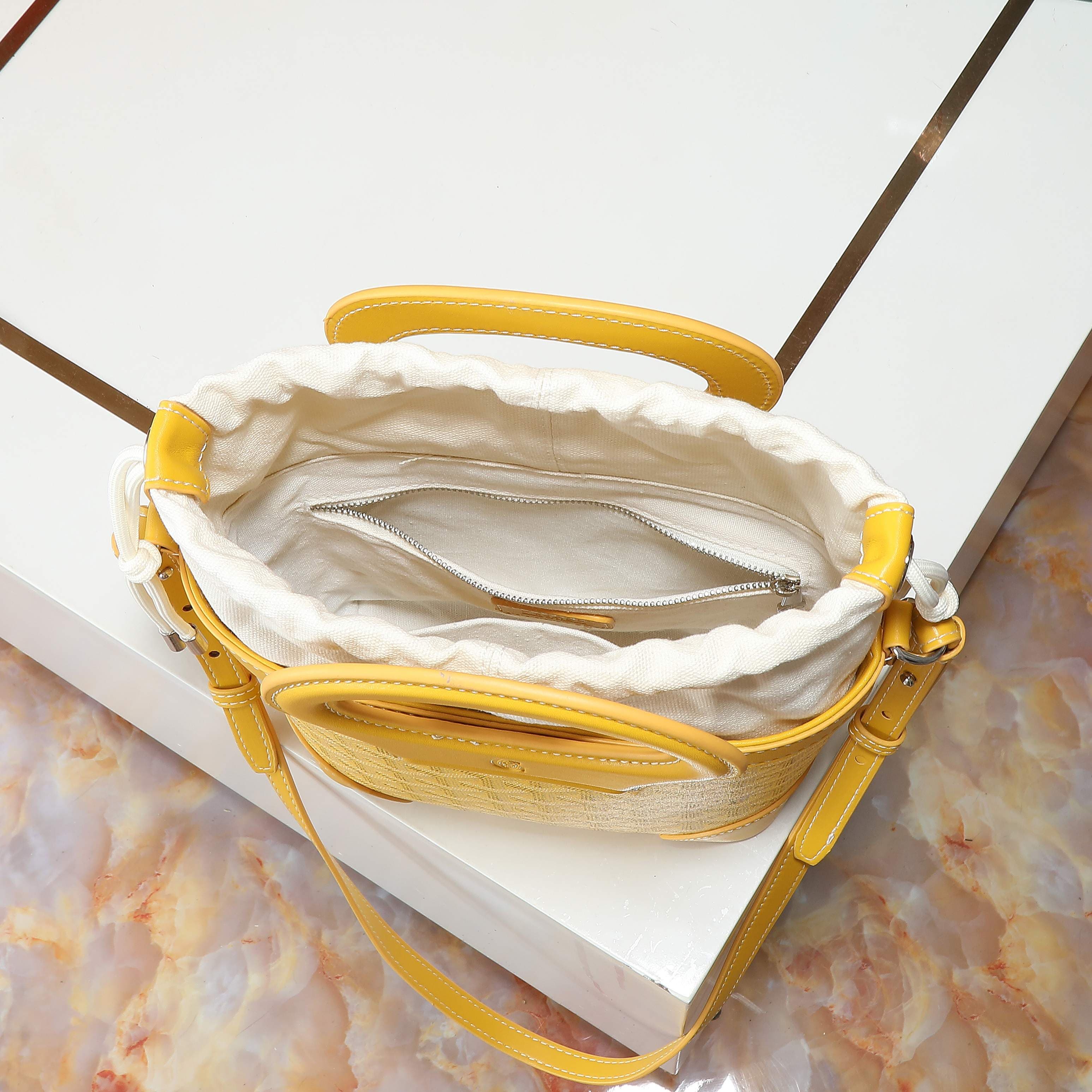 Goyard Beluga Women Shoulder Bags Size 23*18.5*8cm