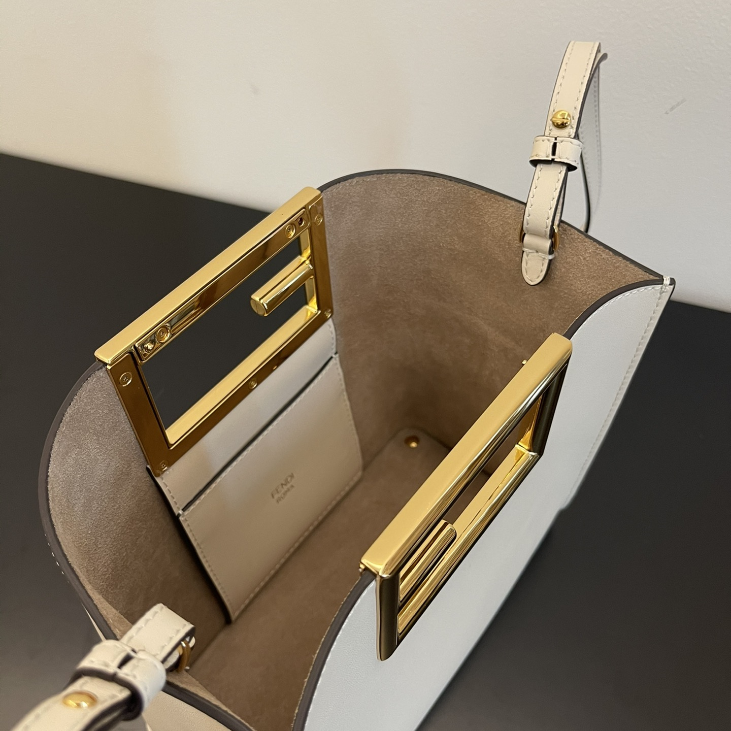 Fendi New Women Shoulder Bags 20*17*9cm