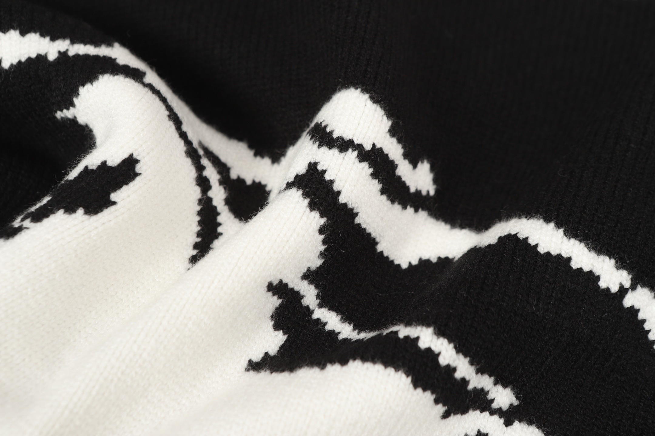 Burberry Unisex Sweatshirt Size S-L