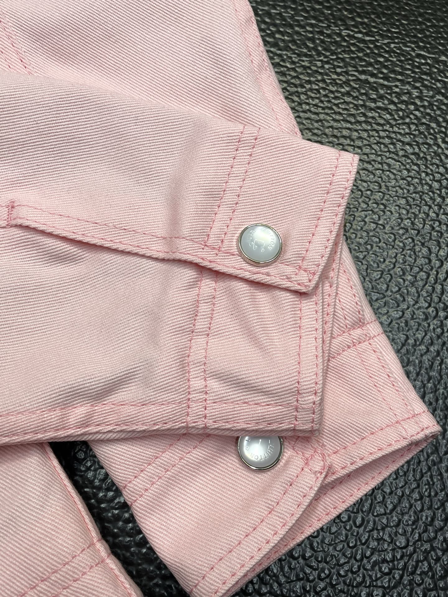 Louis Vuitton Unisex Jacket Size S-XL