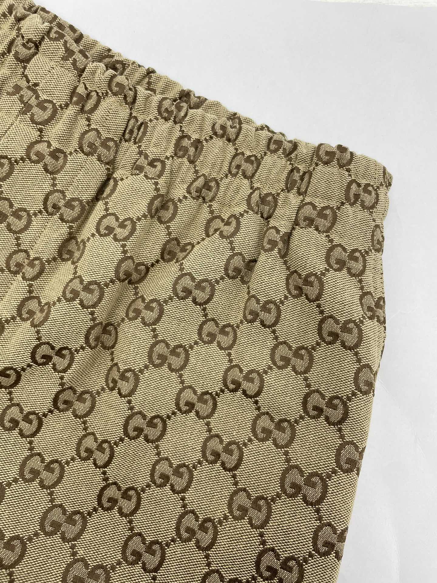 Gucci Sommeranzug Size S-XL