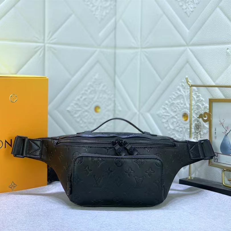 Louis Vuitton Rush Monogram Shadow Mens Shoulder Bags Size 30*15*8cm