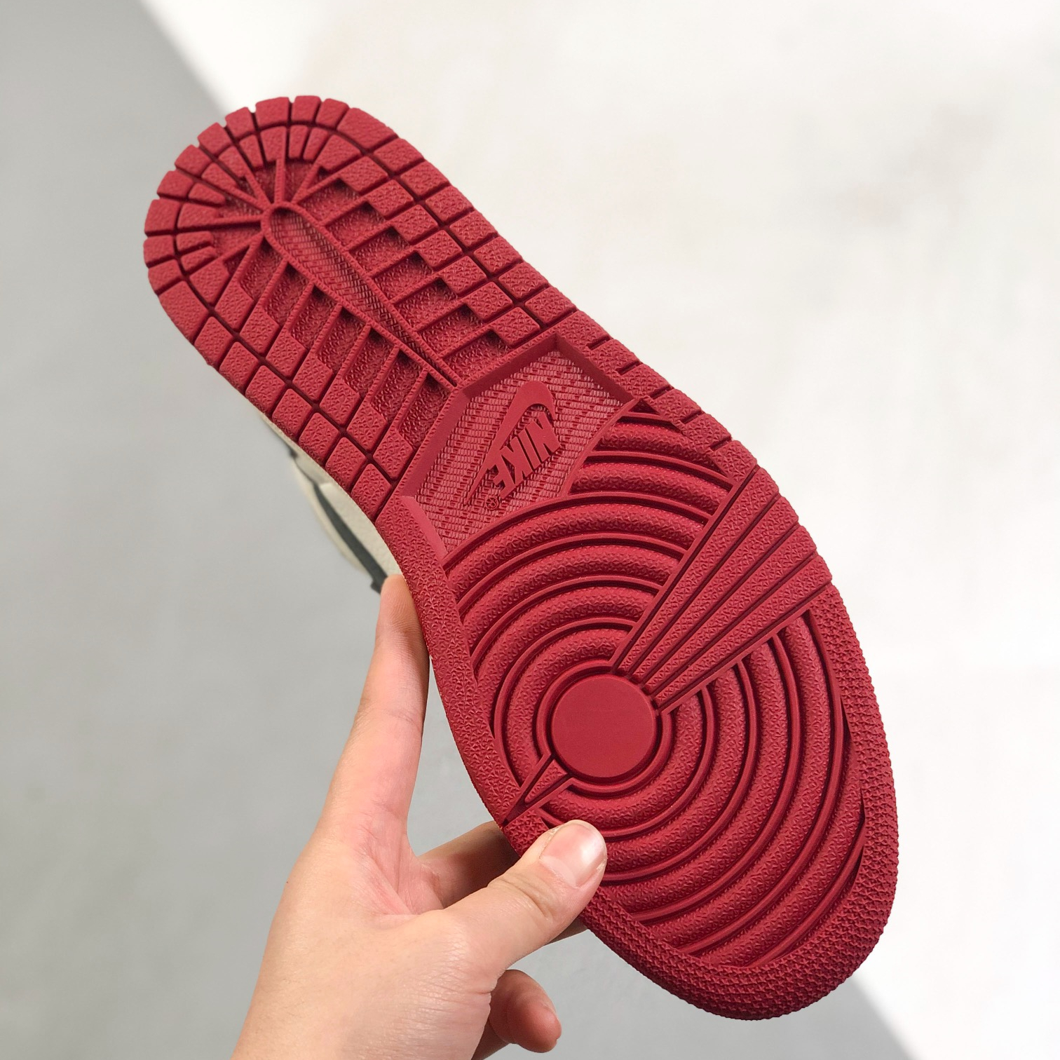 Nike Air Jordan 1 High Top Sneakers Shoes Gr. 36-46