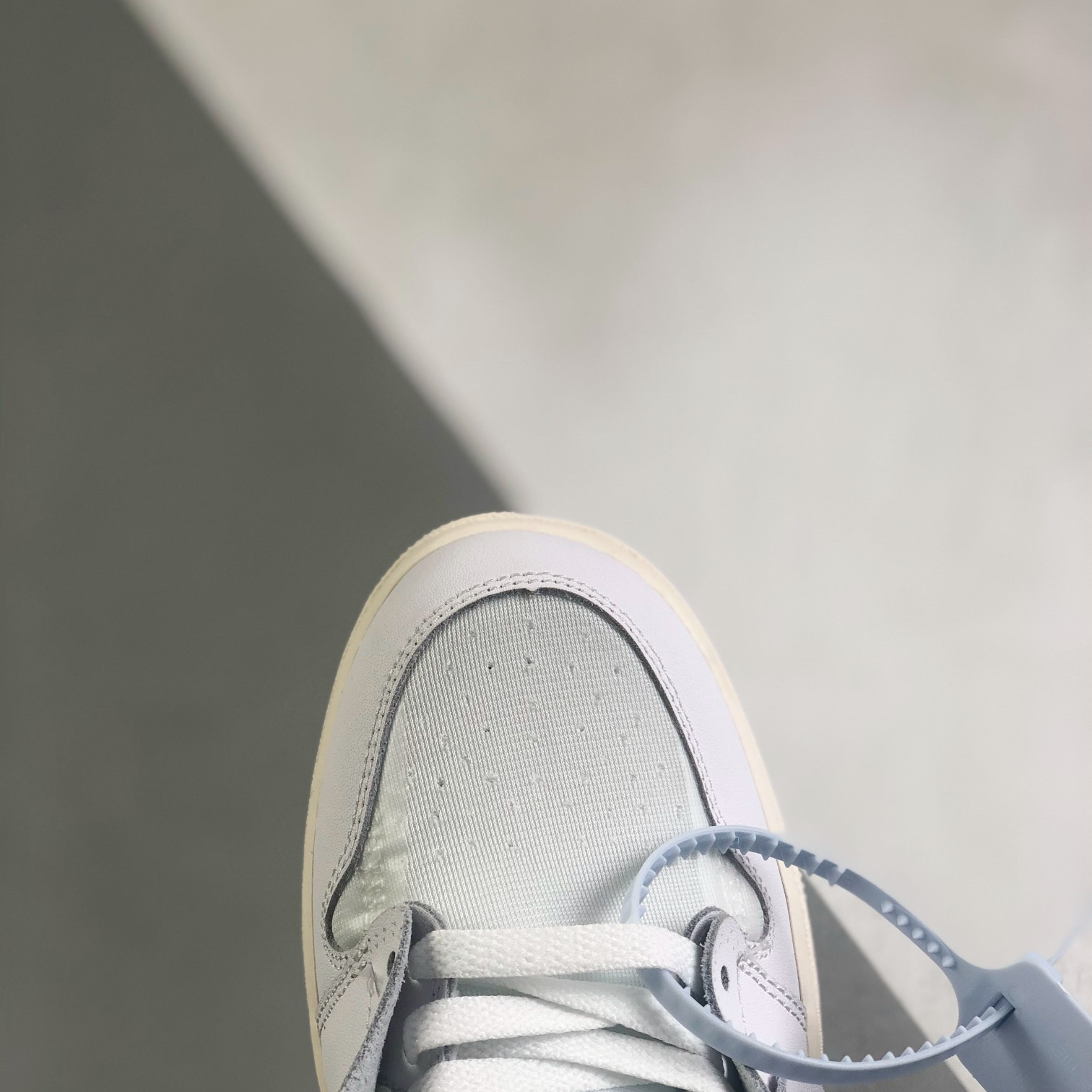 Nike Air Jordan 1 x OFF White High Top Sneakers Shoes Gr. 36-46