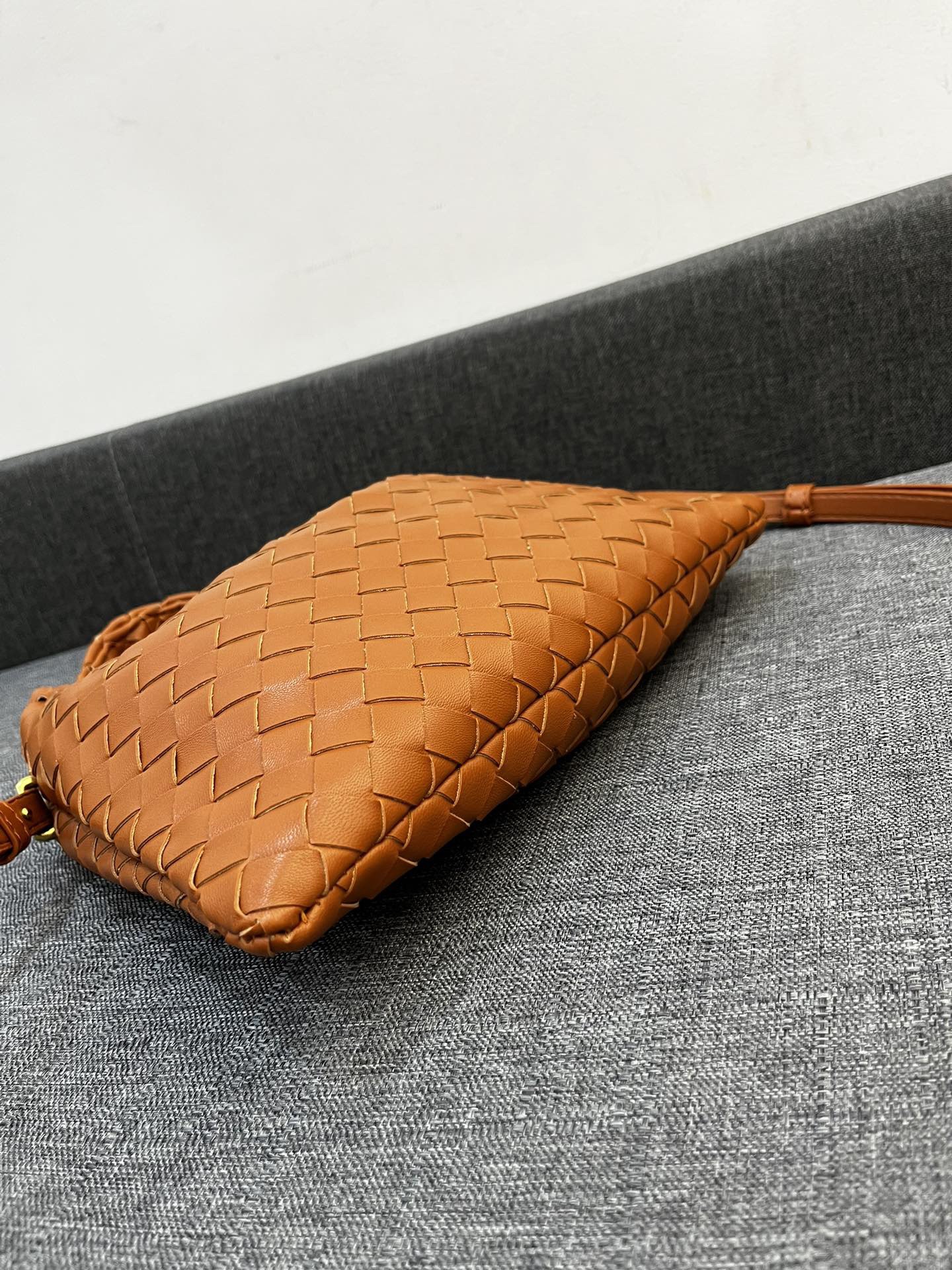 Copy Bottega Veneta HO Women Shoulder Bags 28*17cm