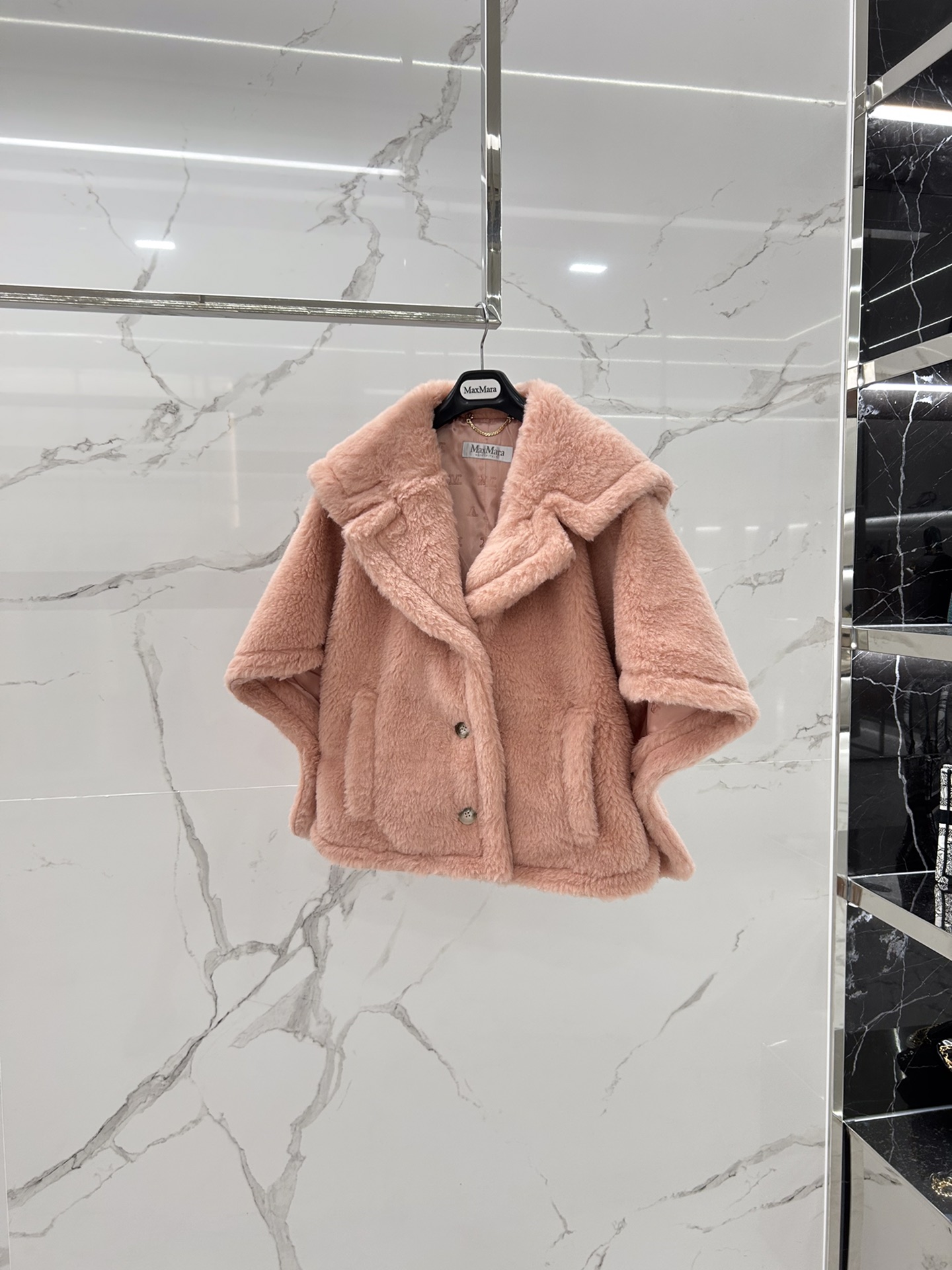 Max Mara Teddy Cape short style one size fits all