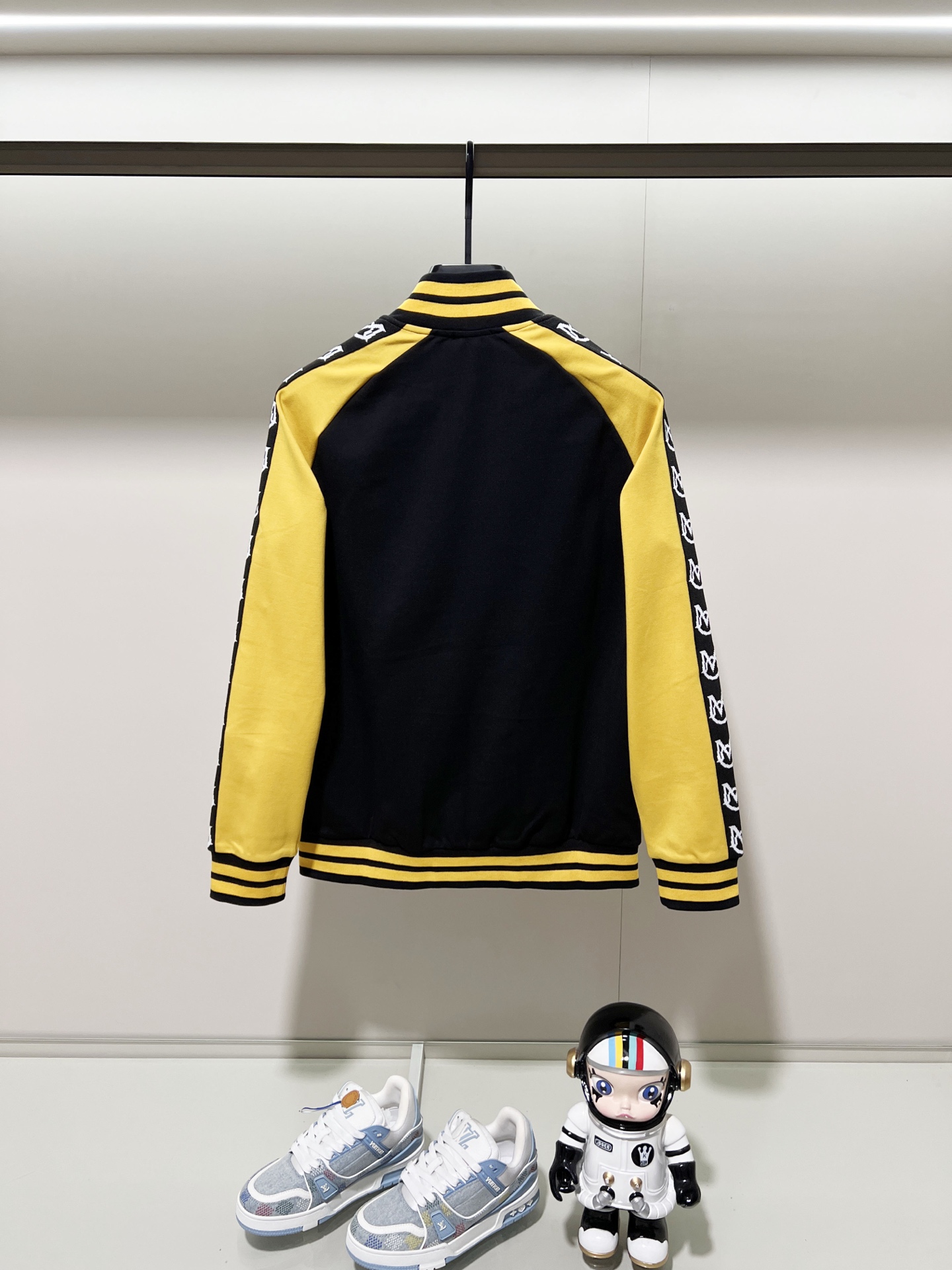 Moncler Unisex Jacket Size S-XXL