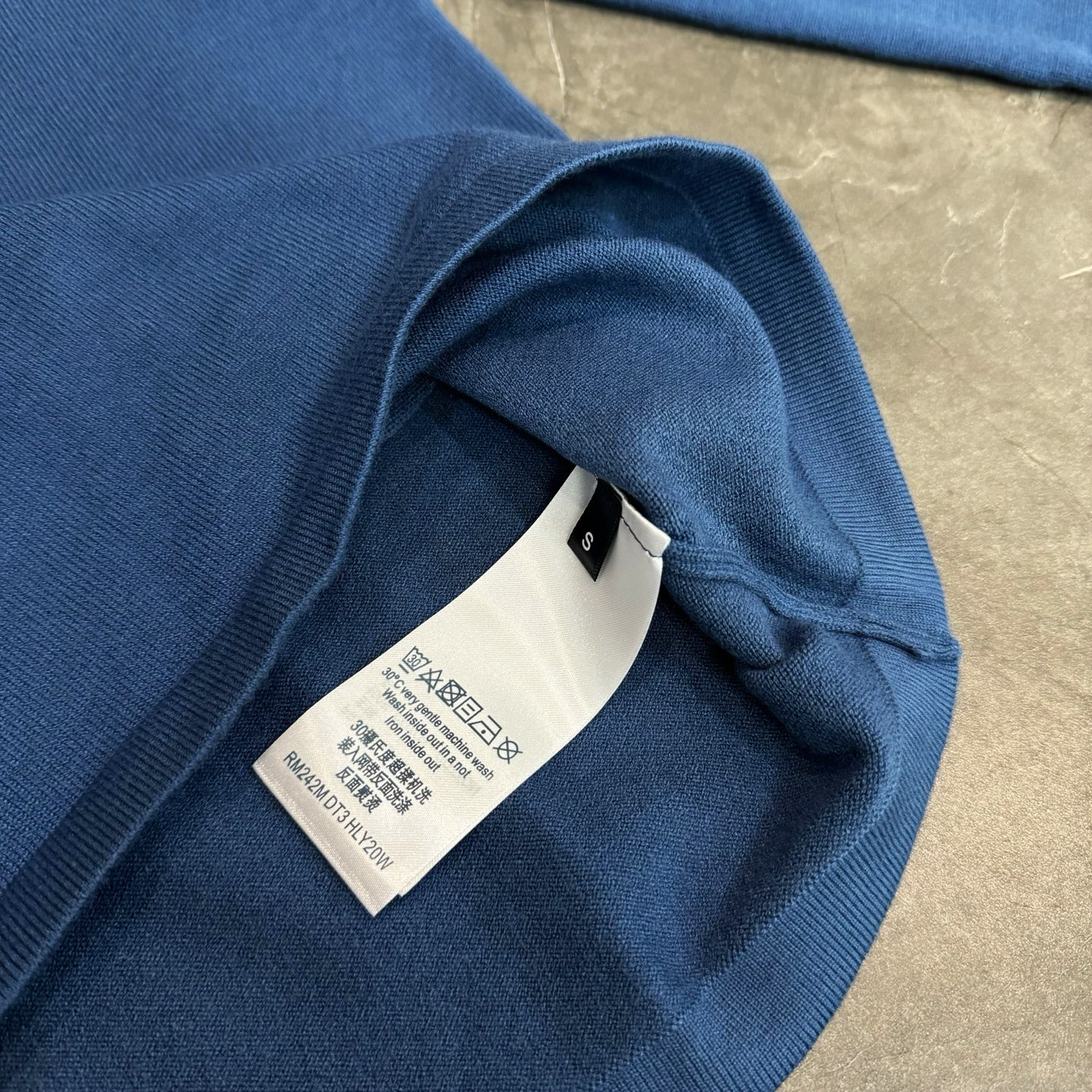 Louis Vuitton Unisex Sweatshirt Size S-XL