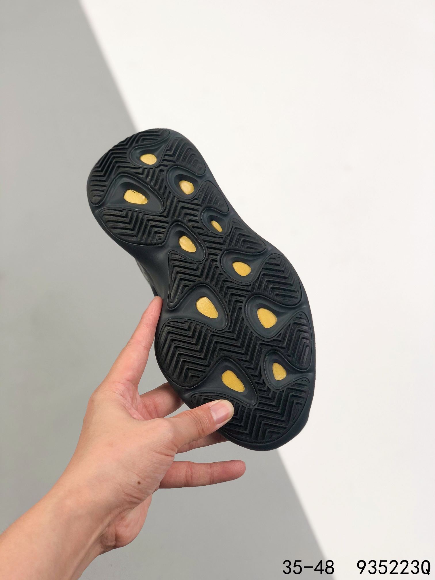 Yeezy 700 V3 Mens/Women's Sneakers Shoes 35 - 48