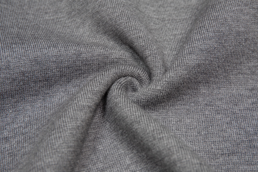 Thom Browne Unisex Sweatshirt Size S-XL