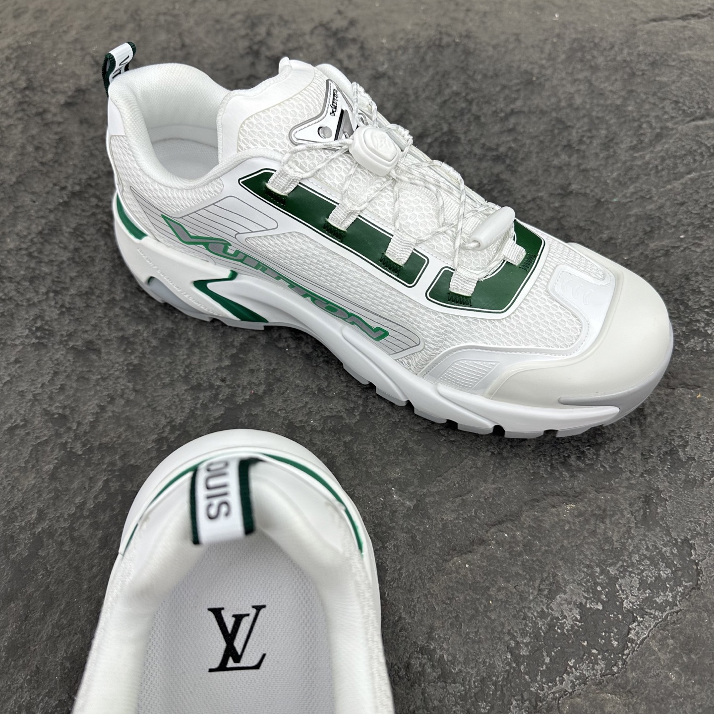 Louis Vuitton LV Runner Tatic Sneaker Size 38-46