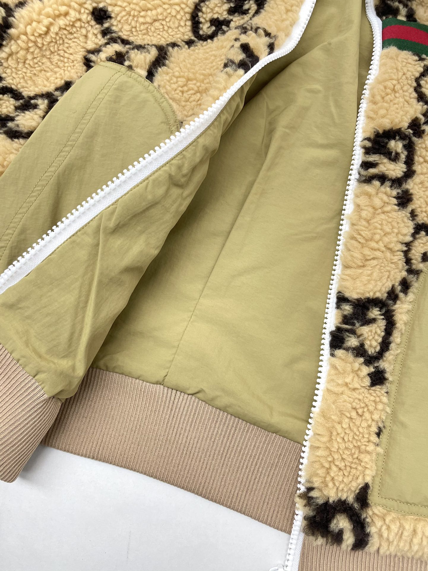 Gucci Unisex Jacket Size S-XL