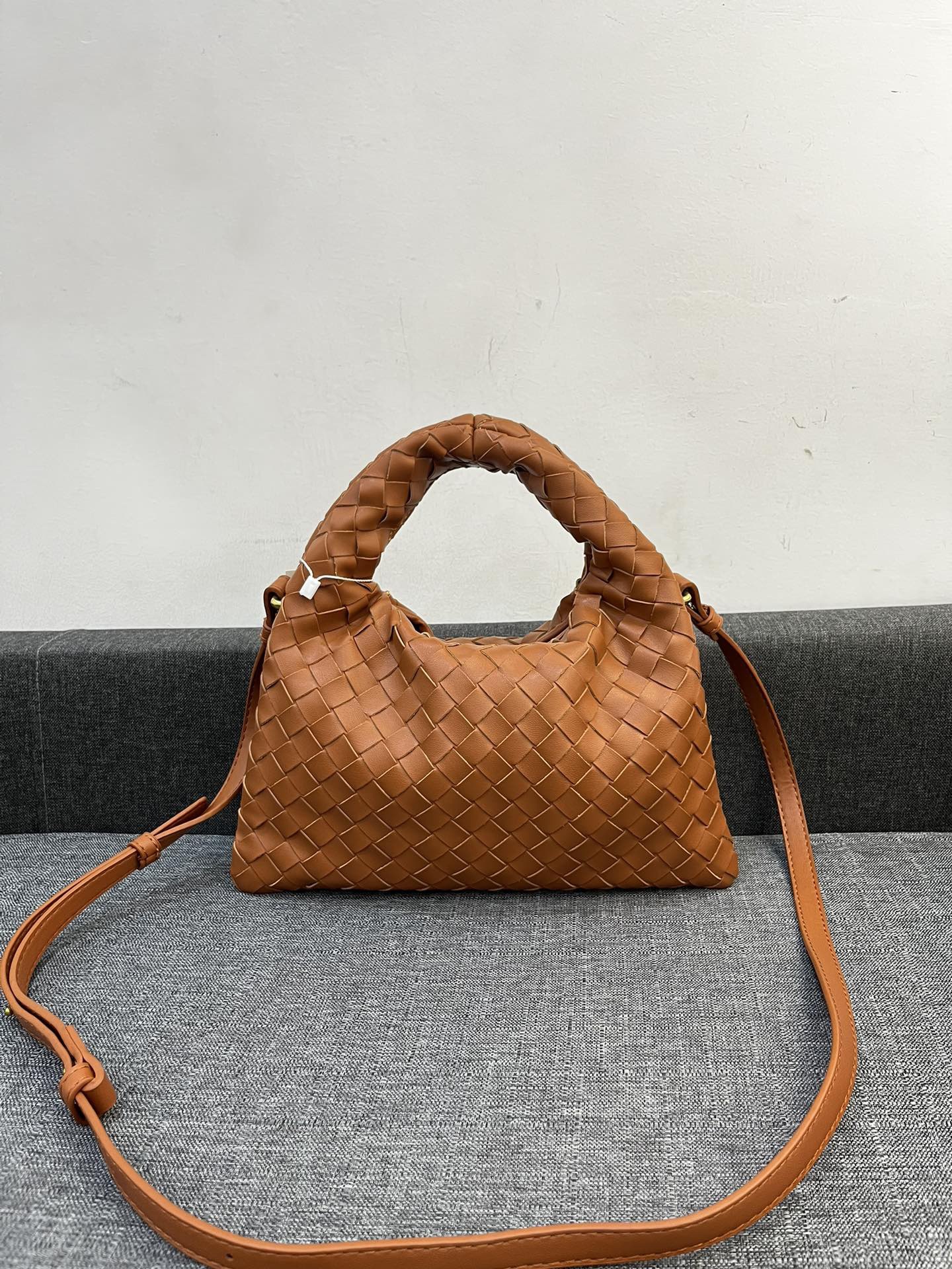 Copy Bottega Veneta HO Women Shoulder Bags 28*17cm