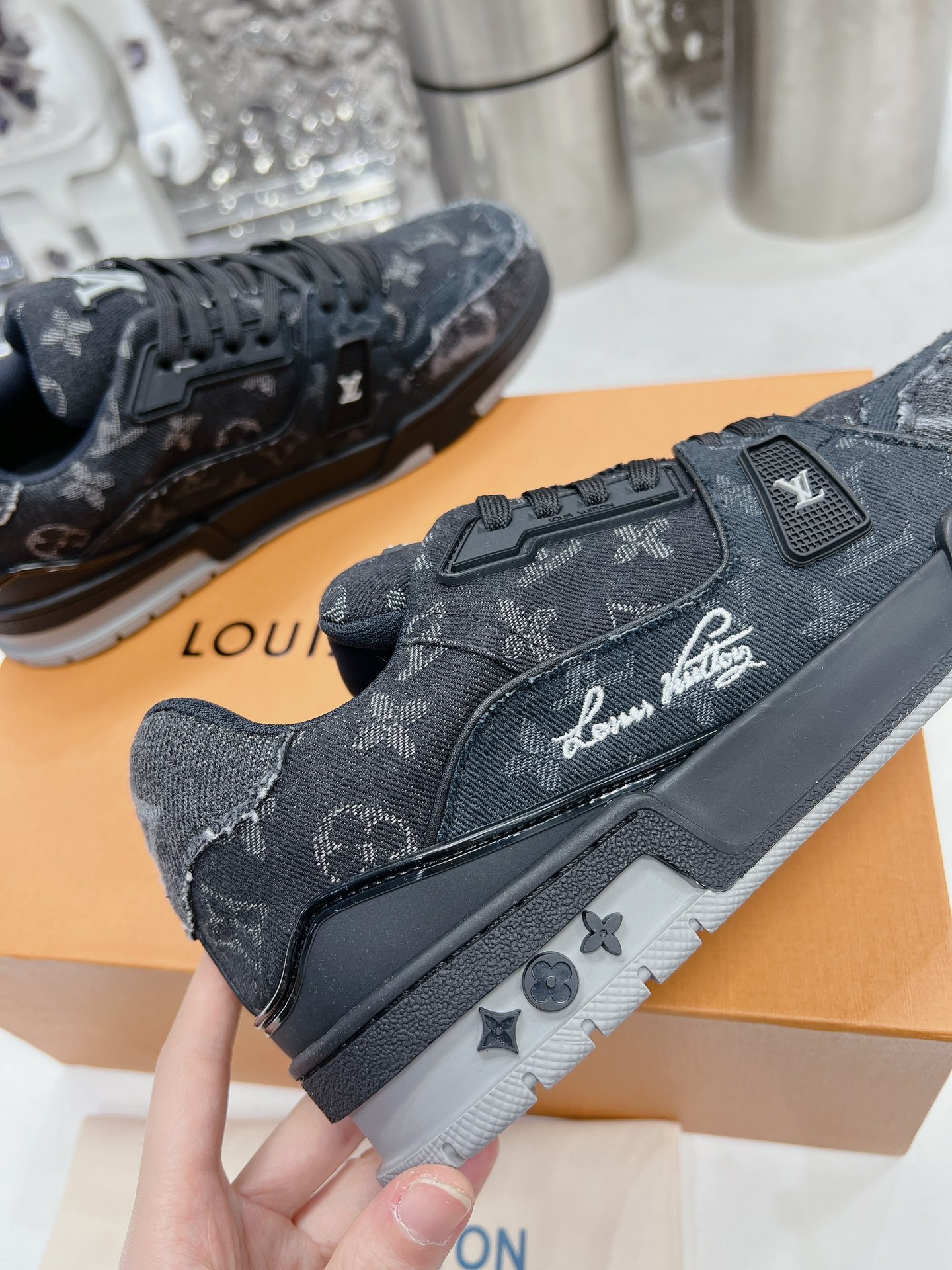 Louis Vuitton Trainer Sneaker size 36-46
