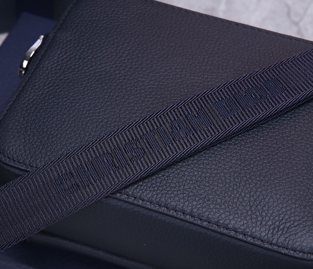 Dior Mens Shoulder Bags 17*12.5*6cm