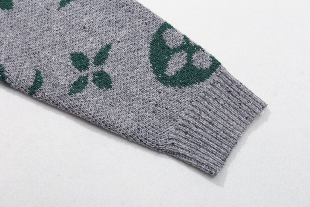 Louis Vuitton Unisex Sweatshirt Size S-XL