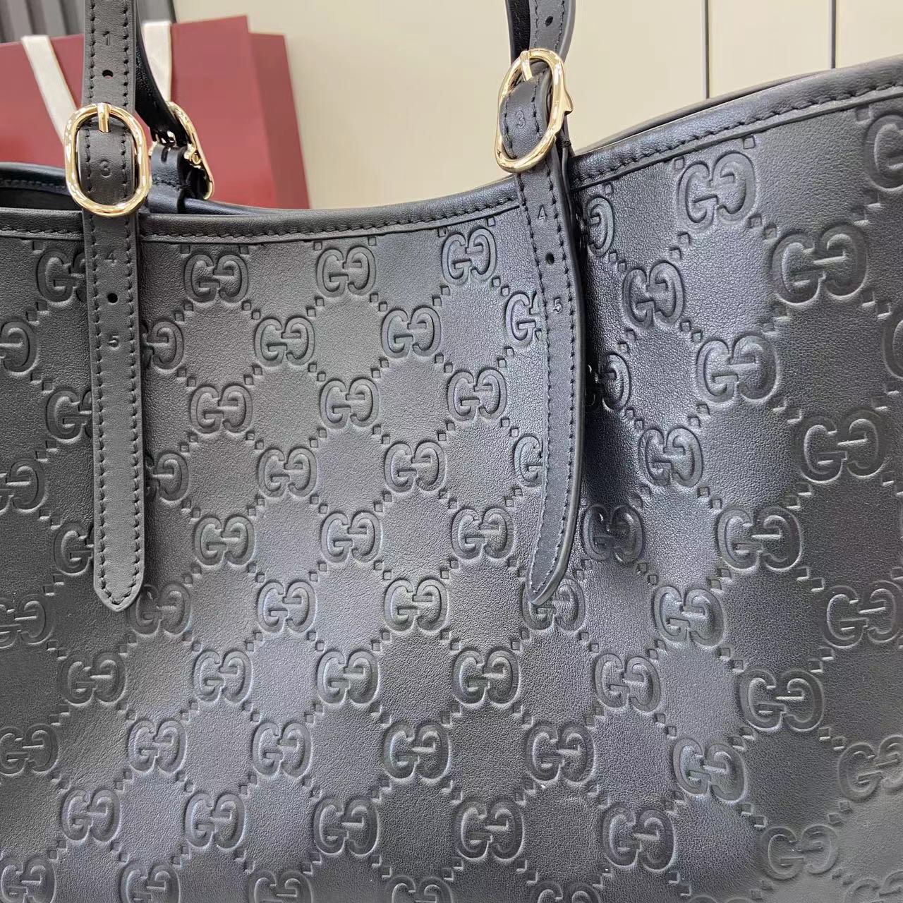 Gucci GG Emblem Women Shopping Bags Size 38*25*15cm