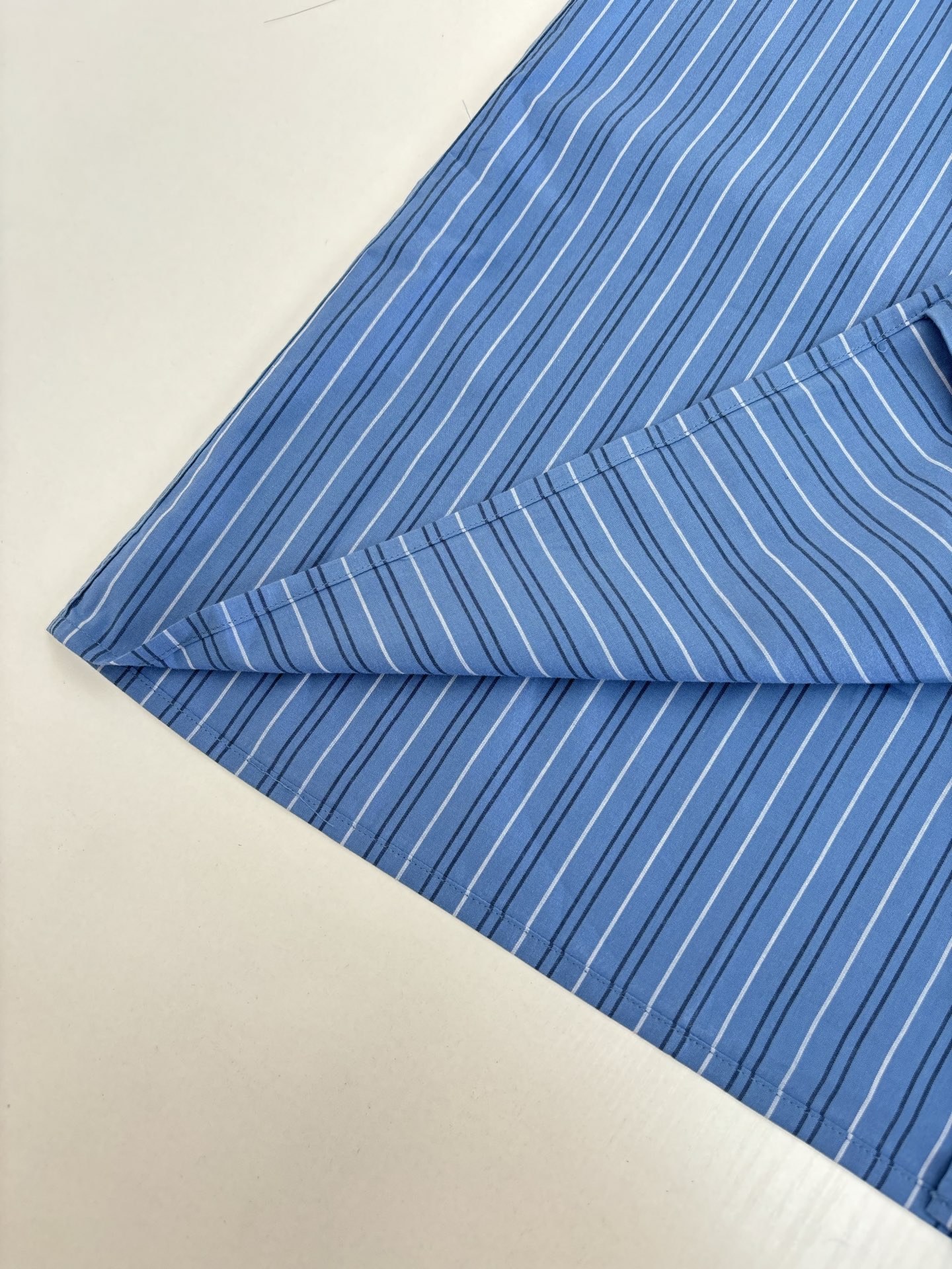 Loewe Unisex Shirt Size S-XL