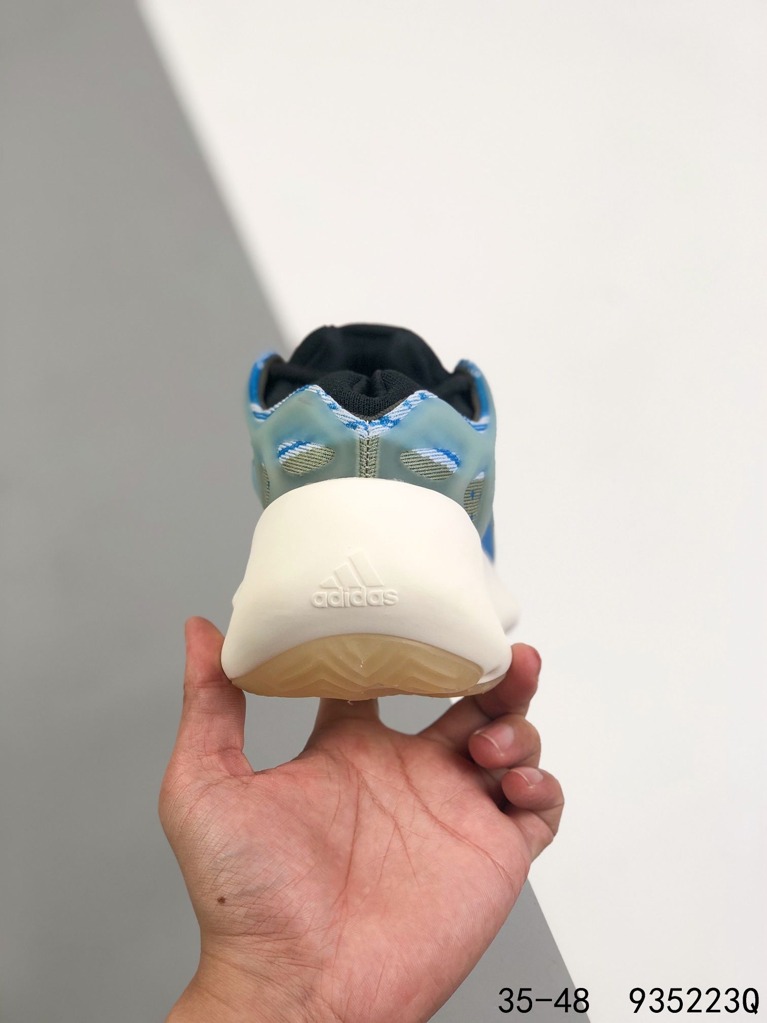 Yeezy 700 V3 Mens/Women's Sneakers Shoes 35 - 48