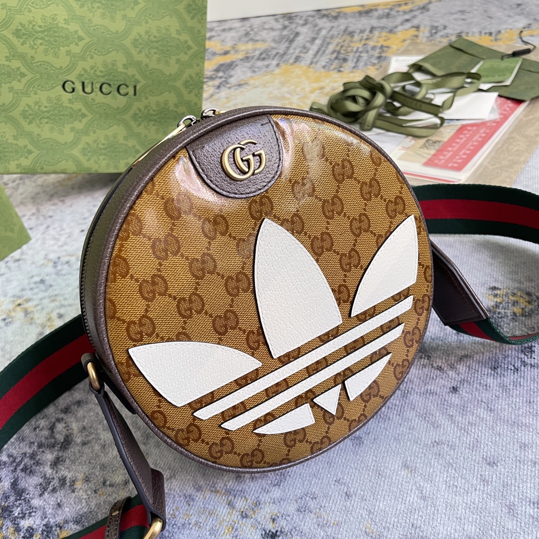 Gucci x Adidas Women Shoulder Bags 22*22*7cm