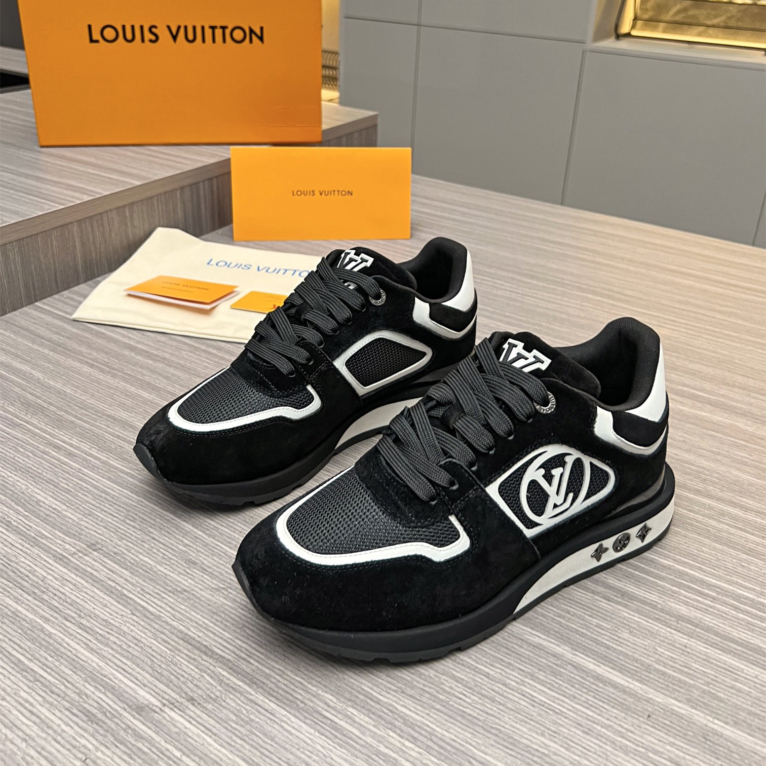 Louis Vuitton 2024ss Runaway Sneaker Size 40-46