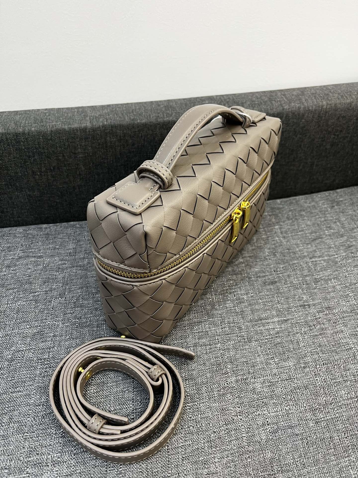 Bottega Veneta Vanity Case Women Shoulder Bags 24*13*6cm