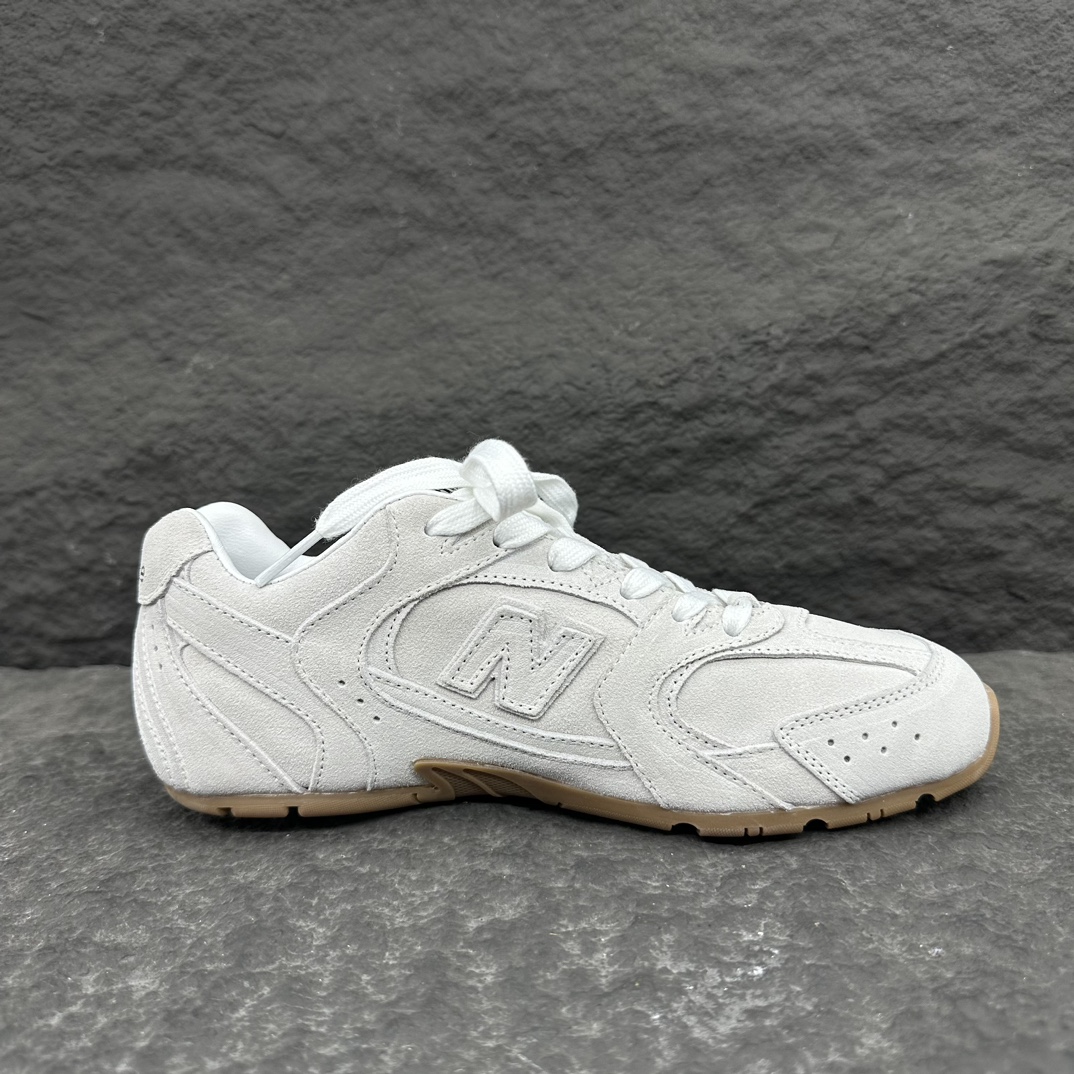 MiuMiu x New Balance Sneaker Size 35-46