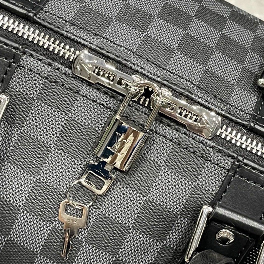 Louis Vuitton Keppall Travel Bags 50*29*23cm