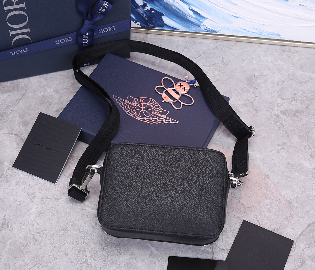 Dior Mens Shoulder Bags 17*12.5*6cm